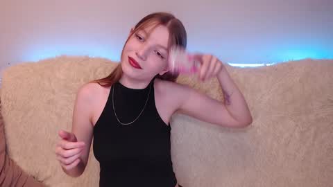 Snapshot of lovirss chatting on December 4, 10:24 pm lovirss online show from December 4, 10:24 pm