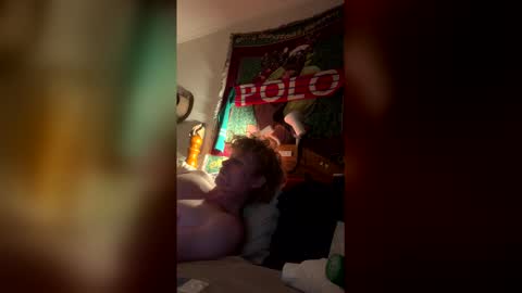 lowkey42011 online show from December 16, 6:47 pm