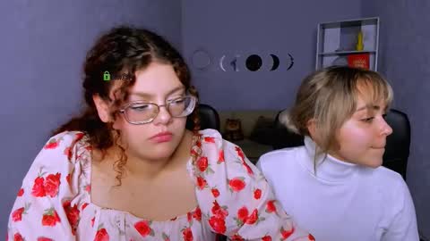 loya_best online show from November 27, 1:41 pm