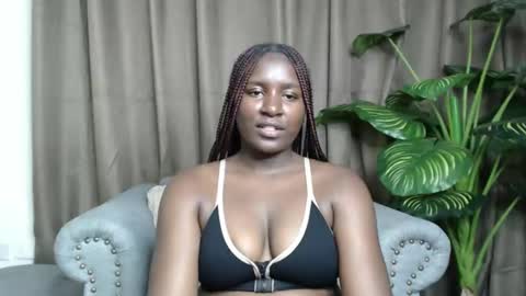 loyalcutie online show from January 22, 2:24 pm