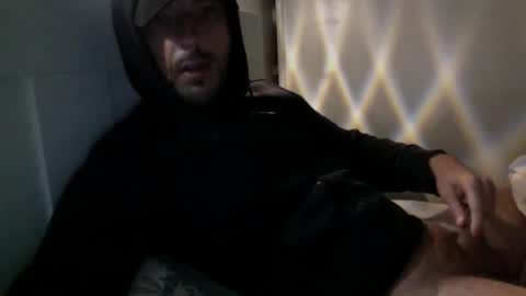 Sexy Hot Hairy Man online show from April 1, 5:30 am