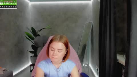 Snapshot of lu_muon chatting on February 10, 7:36 am lu_muon online show from February 10, 7:36 am