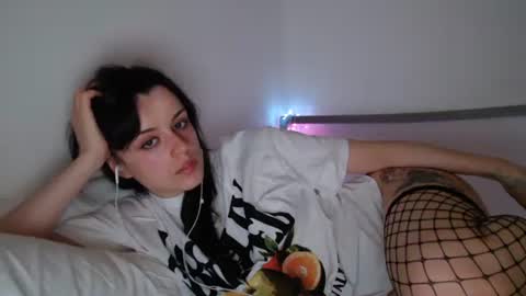 luana online show from September 14, 9:49 pm