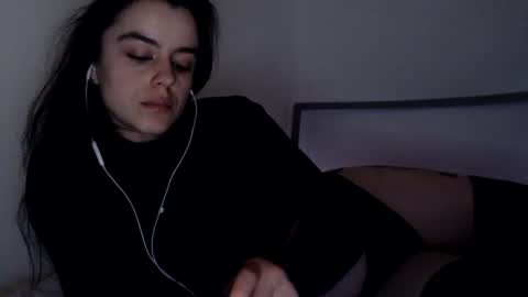 luana online show from March 5, 1:31 am