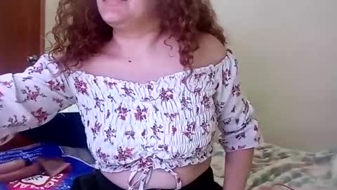 Snapshot of luana_winner chatting on March 9, 3:22 am luana_winner online show from March 9, 3:22 am