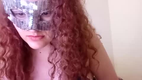 Snapshot of luana_winner chatting on March 12, 3:02 am luana_winner online show from March 12, 3:02 am