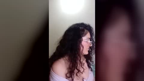 luanapowerful online show from June 22, 3:01 am