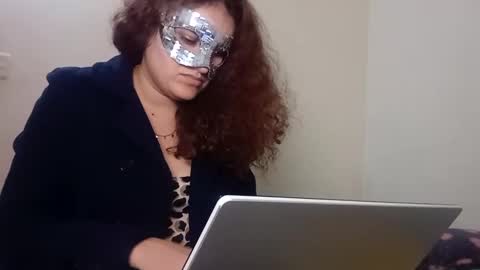 Snapshot of luanapowerful chatting on February 2, 4:05 am luanapowerful online show from February 2, 4:05 am