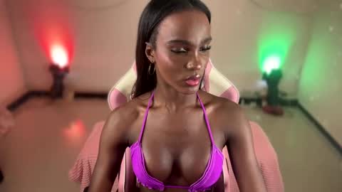 IG luana orq online show from November 5, 5:53 am