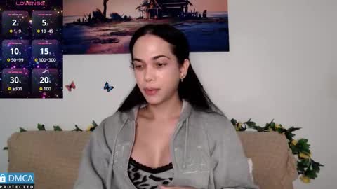 luara_ online show from March 21, 1:05 pm