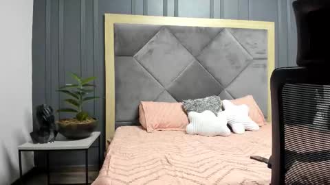 luca_morettii online show from November 26, 12:35 pm