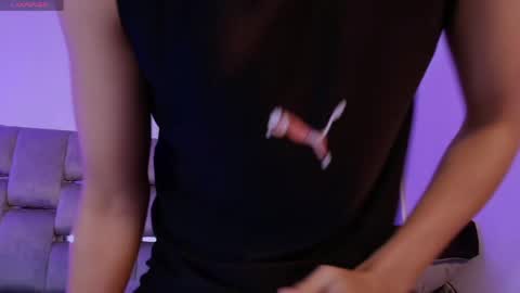 luca_voss1 online show from April 14, 11:57 am