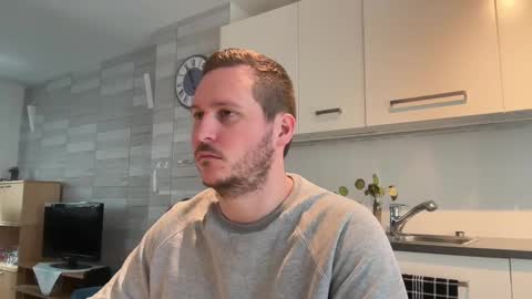 Lucas online show from March 12, 12:15 pm