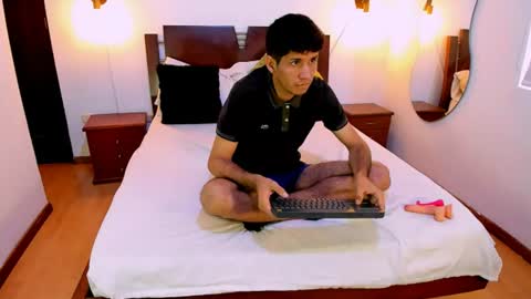 lucas_dream online show from June 20, 12:55 pm