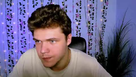 lucas_long_ online show from September 21, 6:56 pm