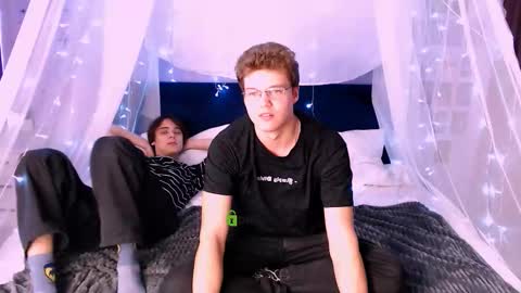 lucas_long_ online show from September 16, 5:21 am