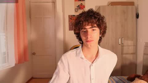 lucas_xo online show from November 23, 9:24 pm