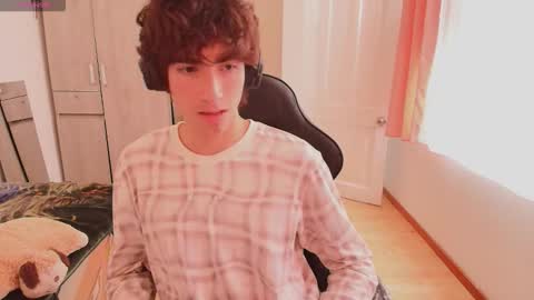 lucas_xo online show from September 11, 7:48 pm