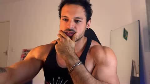 lucasfit24 online show from July 25, 2:42 am
