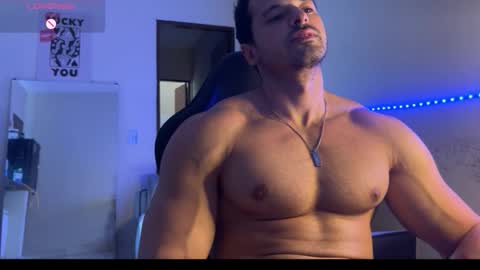 lucasfit24 online show from February 18, 3:01 pm