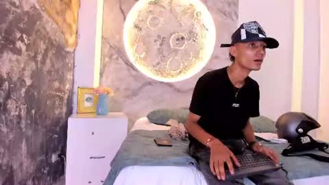 Lucas online show from July 2, 6:07 am