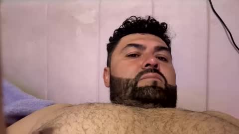 lucasmagana85 online show from March 31, 4:35 am