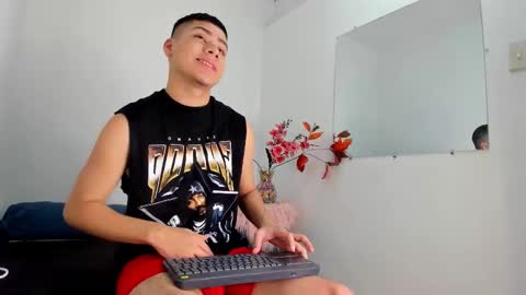 LUCAS TORREZ online show from December 21, 11:00 pm