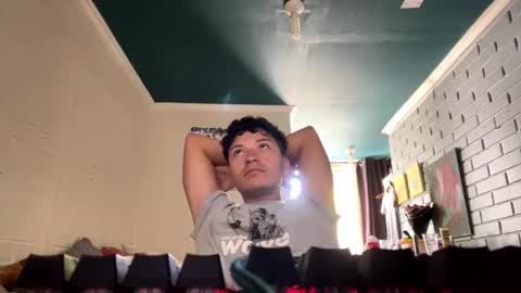 Snapshot of luchosaando chatting on March 5, 2:12 pm Felipe online show from March 5, 2:12 pm
