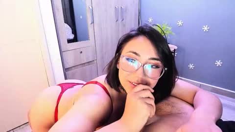 Snapshot of luci_fer15 chatting on February 22, 1:44 am Luci y Fer online show from February 22, 1:44 am