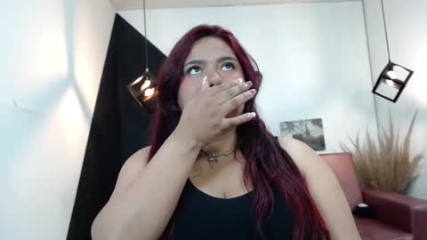 Lucia Ferrer online show from October 9, 1:05 pm