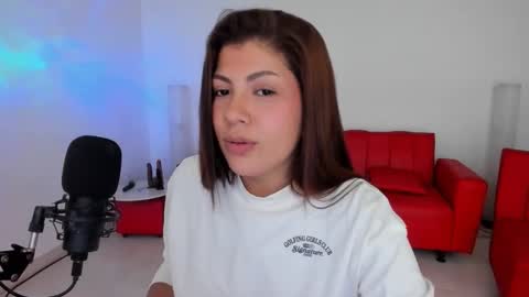 Luci online show from March 18, 1:55 am