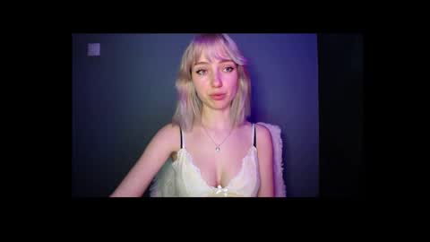 Lucy online show from March 19, 8:03 pm