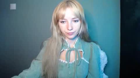 Lucy online show from September 16, 6:33 pm