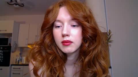 Snapshot of luciacoy chatting on February 8, 4:47 pm Lucia online show from February 8, 4:47 pm