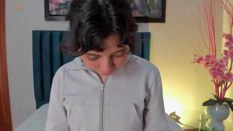 LuciaFerrero online show from October 1, 1:05 am