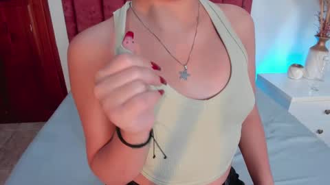 Snapshot of luciaferrero chatting on September 10, 1:06 am LuciaFerrero online show from September 10, 1:06 am