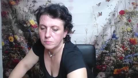 LuciaMi online show from September 14, 5:47 pm