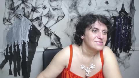 LuciaMi online show from November 11, 6:26 am