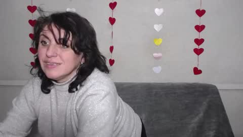 LuciaMi online show from February 16, 9:04 am