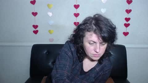 LuciaMi online show from February 5, 3:09 pm