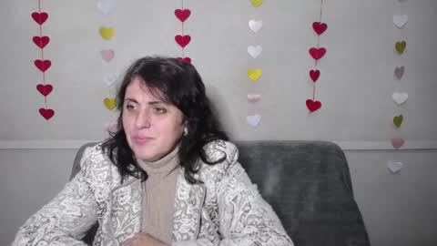 LuciaMi online show from March 3, 6:03 pm