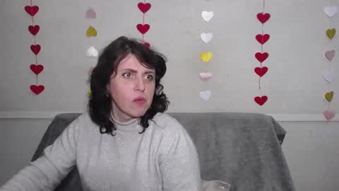 LuciaMi online show from February 19, 6:43 pm