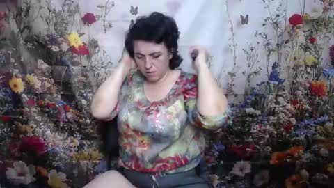 LuciaMi online show from October 12, 7:12 am