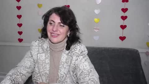 LuciaMi online show from March 8, 6:10 am