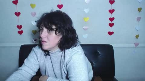 LuciaMi online show from February 2, 1:02 am