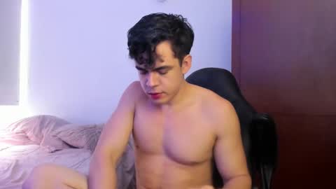 Lucian Gomez online show from December 11, 7:03 pm