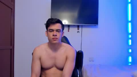 Lucian Gomez online show from October 1, 6:40 pm