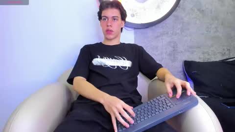 lucian_greyy online show from October 25, 4:24 am