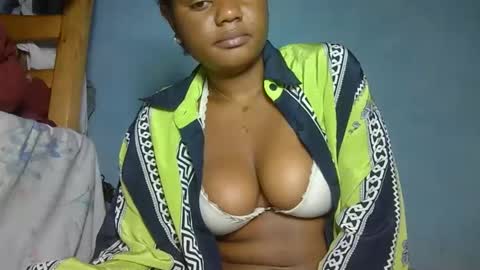 luciana012 online show from October 22, 10:11 pm