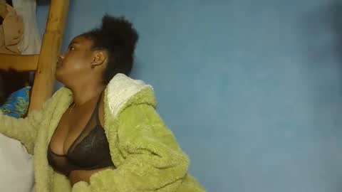 luciana012 online show from October 6, 6:37 pm